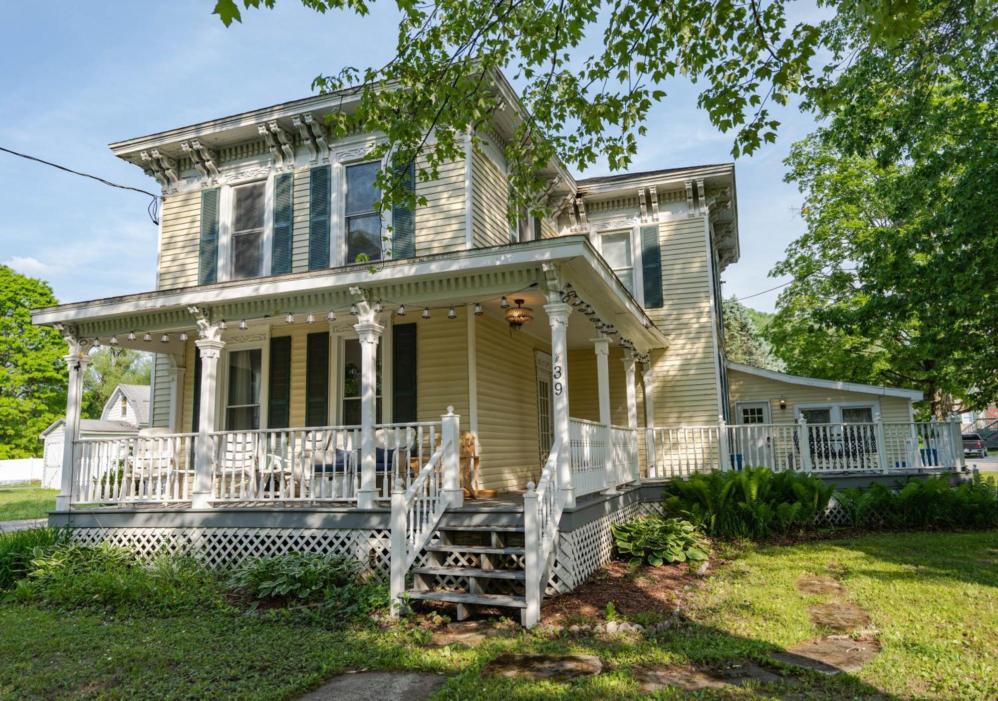 The Kelly House - 4 Bedroom Historic Lodge - Downtown エリコットビル エクステリア 写真